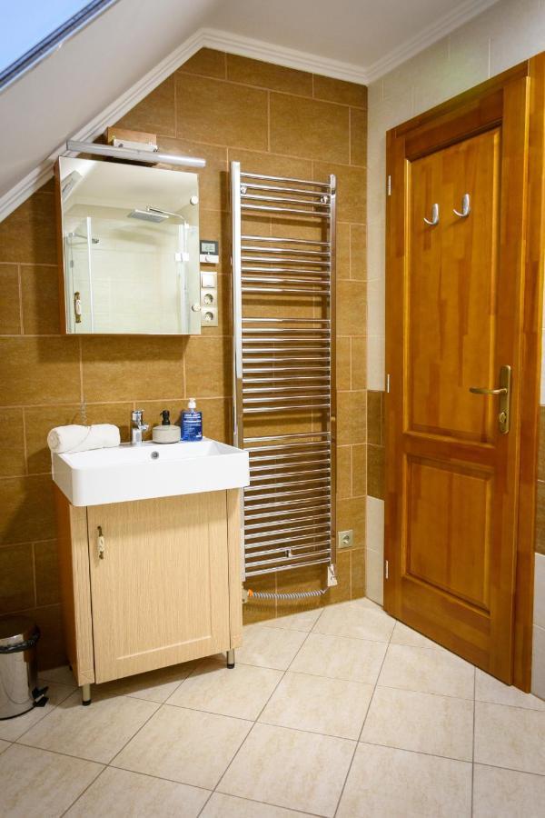 Hotel Tulipan Vendeghaz Orvenyes Zewnętrze zdjęcie