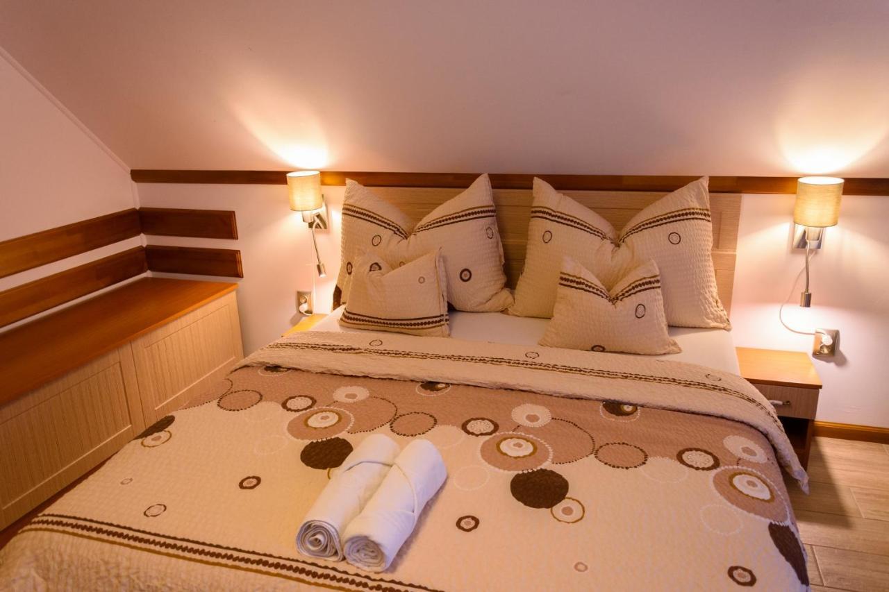 Hotel Tulipan Vendeghaz Orvenyes Zewnętrze zdjęcie