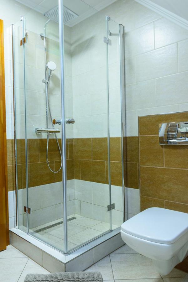 Hotel Tulipan Vendeghaz Orvenyes Zewnętrze zdjęcie